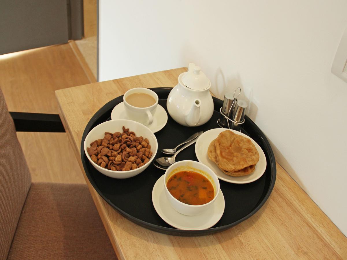 Sheel Gopal Vision Hotel Матура Екстериор снимка